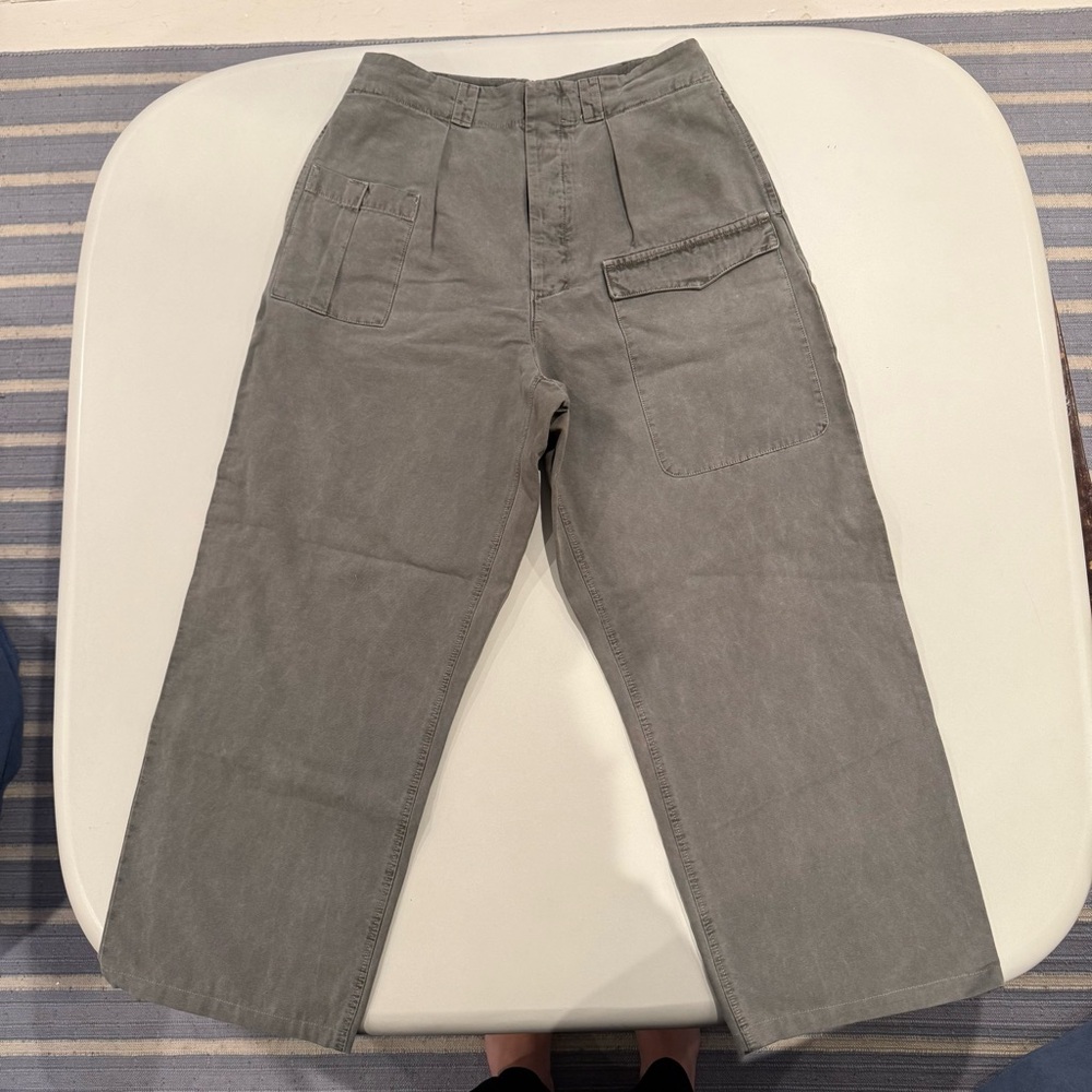 Girls Of Dust, Grey/Green Cargo pants sz L